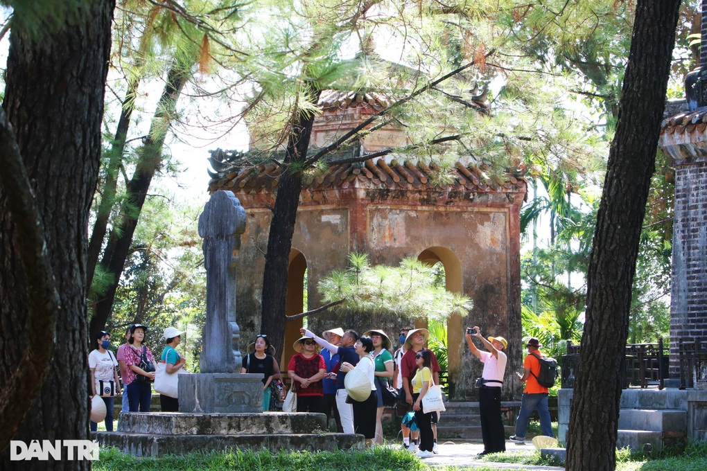 Sự thật lời nguyền chia tay của các cặp đôi ở ngôi cổ tự linh thiêng - 4