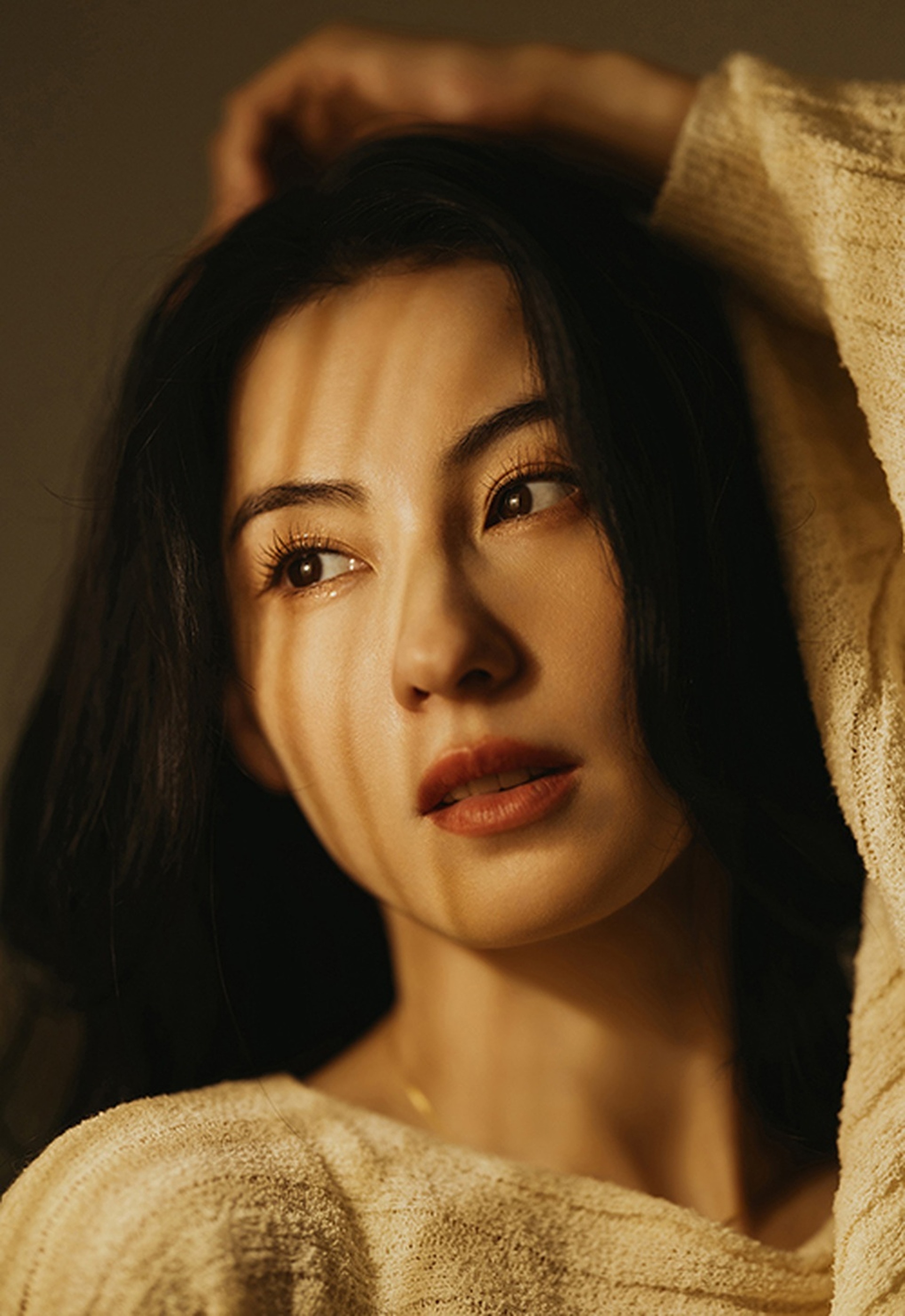 Vẻ đẹp được gọi là “quốc sắc thiên hương” ở tuổi đôi mươi của Trương Bá Chi - 8