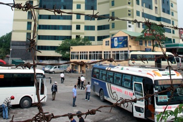 Cử tri Hà Nội gửi hàng trăm kiến nghị về đất đai, giao thông