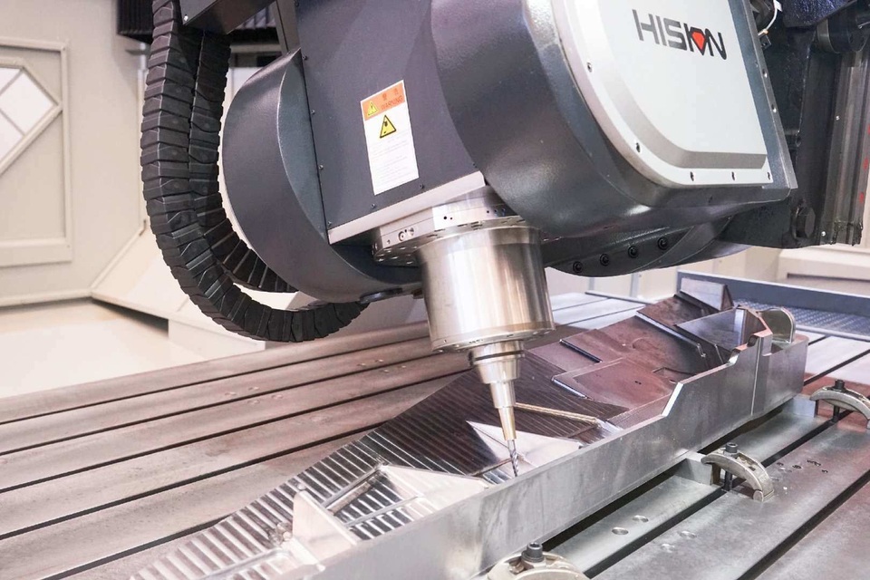 HISION - Thương hiệu máy CNC đang được ưa chuộng tại Việt Nam - 1 HISION - Thương hiệu máy CNC đang được ưa chuộng tại Việt Nam - 1