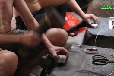 Tinh hoa nghề dát vàng mỏng gió thổi bay