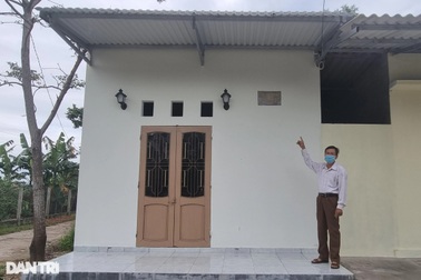 Ca sĩ Đàm Vĩnh Hưng hỗ trợ gì cho người dân vùng lũ Quảng Trị?