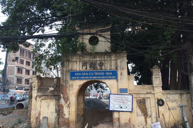 Dự án giao thông 6.400 tỷ "gặp khó" vì cổng làng cổ