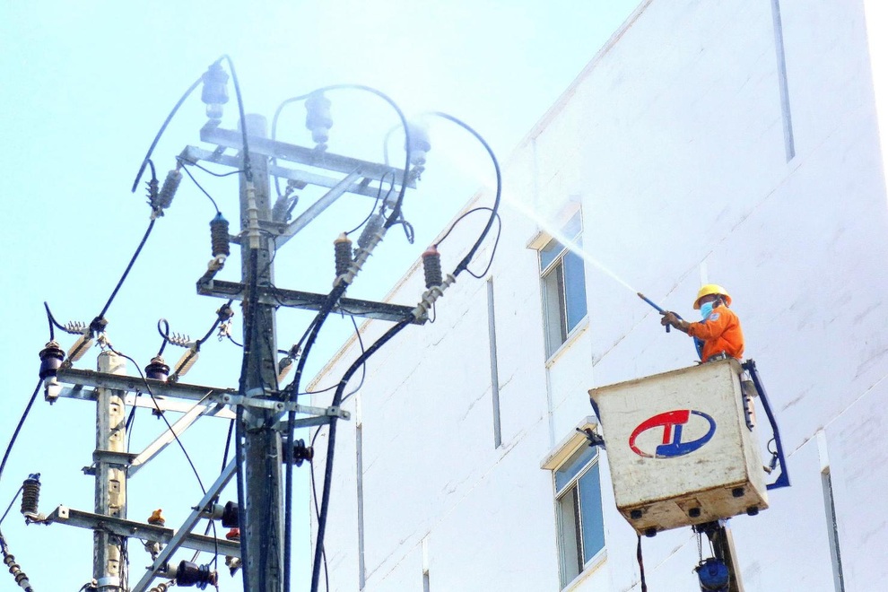 EVNCPC: Nhiều giải pháp đảm bảo cung cấp điện phòng chống dịch tại miền Trung - Tây Nguyên - 4 EVNCPC: Nhiều giải pháp đảm bảo cung cấp điện phòng chống dịch tại miền Trung - Tây Nguyên - 4