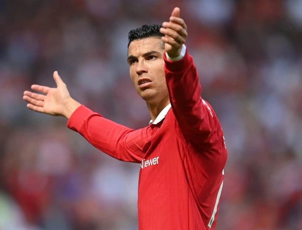 Nhiều ngôi sao Man Utd muốn Ronaldo sớm rời sân Old Trafford - 1 Nhiều ngôi sao Man Utd muốn Ronaldo sớm rời sân Old Trafford - 1