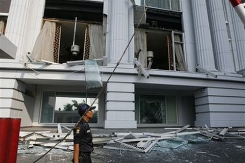 Đánh bom liên tiếp 2 khách sạn, 9 người thiệt mạng, 50 người bị thương