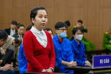 "Siêu lừa" Nguyễn Thị Hà Thành bật cười khi trả lời câu hỏi của luật sư