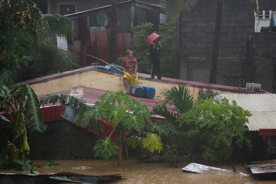 Bão Vamco càn quét Phillippines, Manila tê liệt trong “biển” nước - 8 Bão Vamco càn quét Phillippines, Manila tê liệt trong “biển” nước - 8