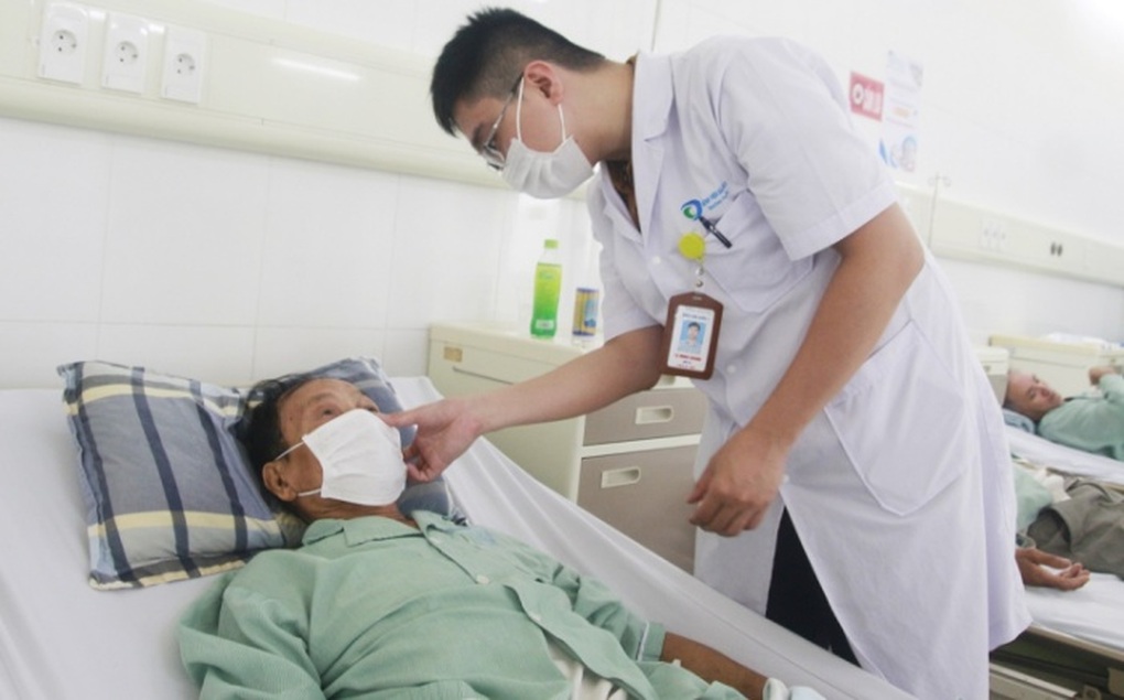 Phẫu thuật thành công ung thư dạ dày xâm lấn 2 tạng - 1