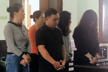 Một vụ giao dịch khiến cả con nợ và chủ nợ hầu tòa