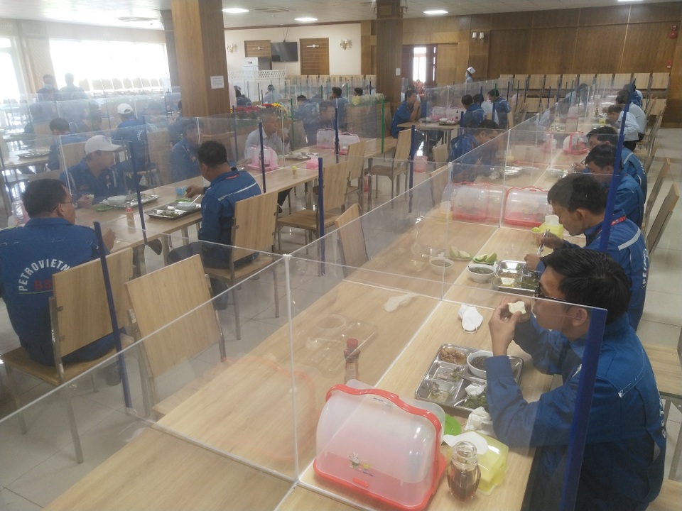 Lọc hóa dầu Bình Sơn: Sẵn sàng đối phó với dịch Covid-19 trong giai đoạn mới - 3 Lọc hóa dầu Bình Sơn: Sẵn sàng đối phó với dịch Covid-19 trong giai đoạn mới - 3