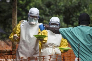 Đã có hơn 120 nhân viên y tế chết vì bệnh Ebola