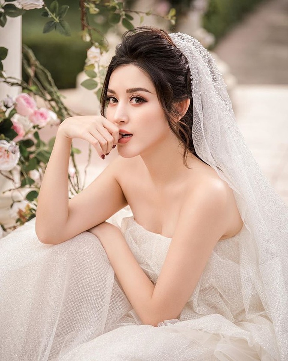 Báo động sức khoẻ sao Việt trước Tết: dàn mỹ nhân liên tục ngất xỉu - 4 Báo động sức khoẻ sao Việt trước Tết: dàn mỹ nhân liên tục ngất xỉu - 4