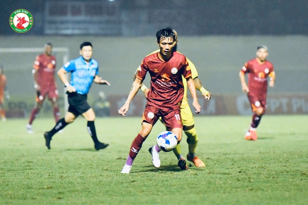 Binh Dinh 클럽이 Thanh Hoa와 무승부, Quang Nam 클럽이 Ha Tinh 클럽을 상대로 승리 - 2 CLB Bình Định hòa Thanh Hóa, CLB Quảng Nam thắng HL Hà Tĩnh - 2