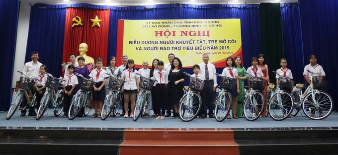 Bình Dương là một trong 06 địa phương của cả nước có chuẩn nghèo về thu nhập cao hơn chuẩn nghèo Quốc gia - Ảnh 3. Bình Dương là một trong 06 địa phương của cả nước có chuẩn nghèo về thu nhập cao hơn chuẩn nghèo Quốc gia - Ảnh 3.