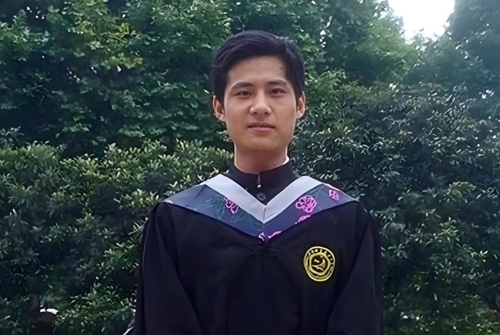 Chàng trai bê gạch từ chối lương cao, quyết về quê làm công chức - 8