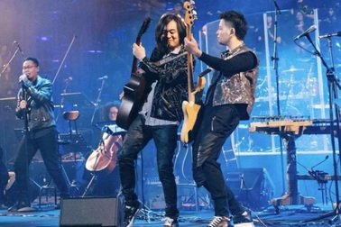 Bản trường ca "Đất Việt" dài hơn 8 phút của Bức Tường bất ngờ sốt trở lại