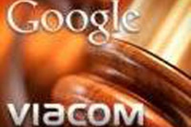 Google "chơi rắn" với Viacom
