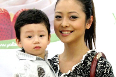 Hoa hậu Jennifer Phạm: “Tôi chấp nhận lời thị phi”