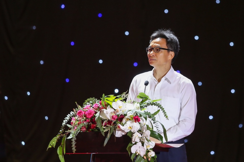 Phó Thủ tướng Vũ Đức Đam: “Cần thay đổi hình ảnh của giáo dục thường xuyên” - 1 Phó Thủ tướng Vũ Đức Đam: “Cần thay đổi hình ảnh của giáo dục thường xuyên” - 1