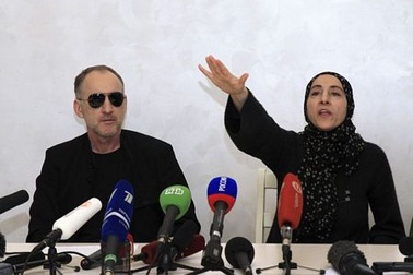 Cha nghi phạm Boston hủy kế hoạch đi Mỹ