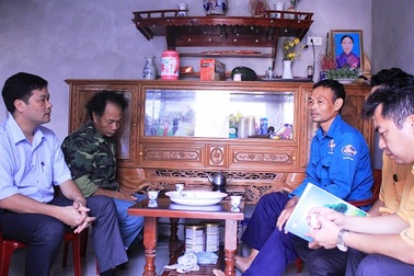 Tổng Công ty Bảo hiểm Sài Gòn – Hà Nội trao 72 triệu đồng tiền bồi thường bảo hiểm tai nạn điện