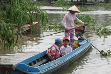 Nỗi khó khăn đến trường của học sinh tuyến dân cư "3 không"