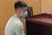 Chống người thi hành công vụ vì không được cho qua chốt kiểm dịch Covid-19