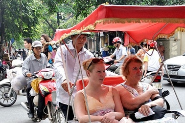 Sếp lữ hành cũng xấu hổ vì nạn "chặt chém"