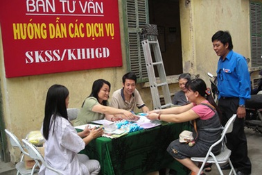 Thiếu nữ bụng bầu 7 tháng không biết mang thai với ai