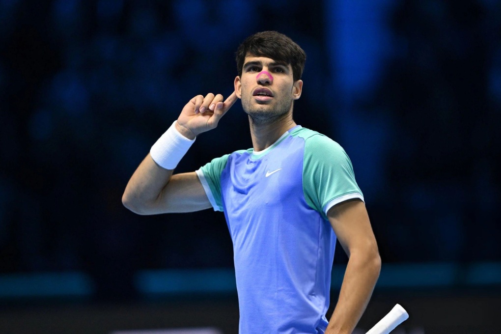 Alcaraz trở lại, Zverev tiếp đà thăng hoa tại ATP Finals - 1