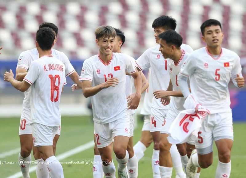 View - Malaysia tố cáo U23 Việt Nam, chỉ trích trọng tài thiên vị | Báo Dân trí