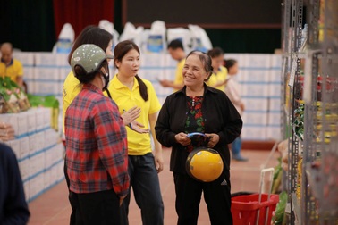 PNJ triển khai Siêu thị mini 0 đồng, hỗ trợ đồng bào miền Bắc sau bão lũ