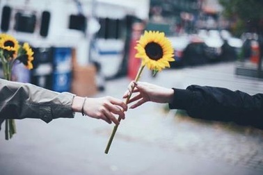 Sống tử tế giúp chúng ta hạnh phúc hơn