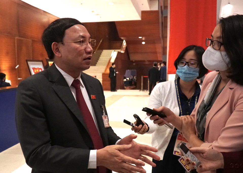 Bí thư Quảng Ninh: Tuyệt đối không để dịch lây lan trên diện rộng - 1 Bí thư Quảng Ninh: Tuyệt đối không để dịch lây lan trên diện rộng - 1