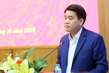 Chủ tịch Hà Nội: Sẽ đánh chuyển hoa sữa ở tuyến phố "nặng mùi"