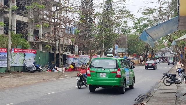 Các hãng taxi tại Huế rục rịch giảm cước