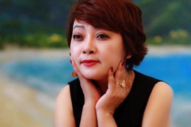 Phút giao thừa lặng lẽ của mẹ con nghệ sĩ hài Trà My