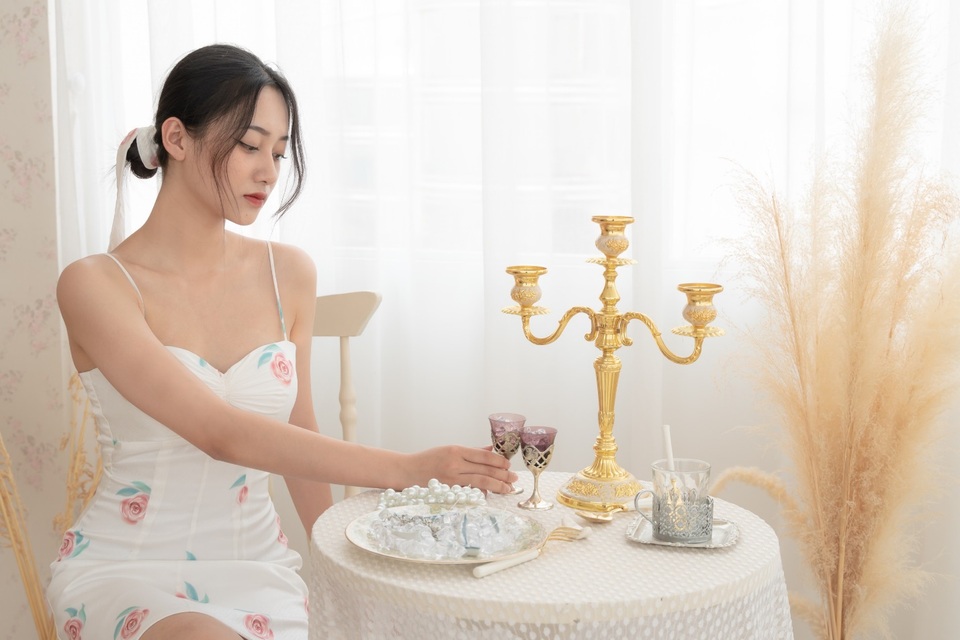 Những hot girl xinh đẹp chọn sống chậm trong mùa dịch - 8 Những hot girl xinh đẹp chọn sống chậm trong mùa dịch - 8