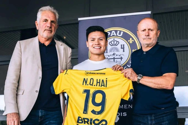 Cổ động viên Pau FC: "Hy vọng Quang Hải sẽ chơi tốt như Victor Lobry"