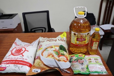 Khi tiền thật mua phải hàng giả