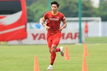 Văn Hậu chốt ngày đi Hàn Quốc phẫu thuật