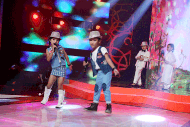 Báo động nạn xâm phạm quyền riêng tư của trẻ em