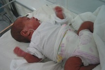 Ông ngoại bé Ngọc Anh quyết định đón cháu về chăm sóc