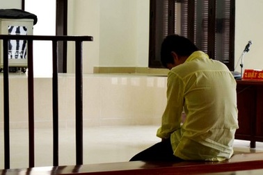 Thiếu niên lãnh 3 năm tù vì tội hiếp dâm trẻ em