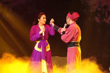 Vân Trang - Quốc Đại trở lại ghế nóng nhờ "Thiếu phụ Nam Xương"