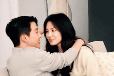 Nghi vấn Song Hye Kyo phải lòng bạn diễn kém 11 tuổi