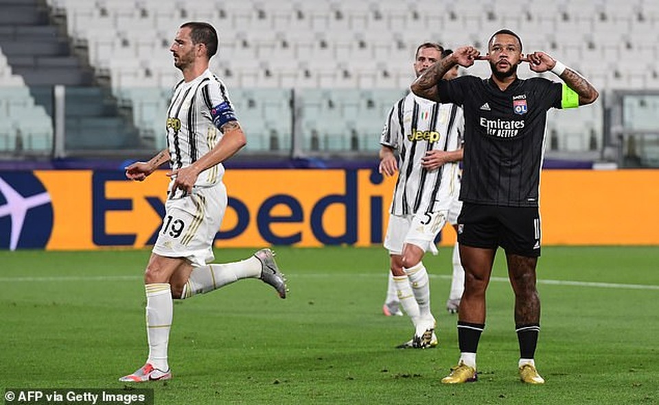 C.Ronaldo lập cú đúp, Juventus vẫn ngậm ngùi chia tay Champions League - 2 C.Ronaldo lập cú đúp, Juventus vẫn ngậm ngùi chia tay Champions League - 2