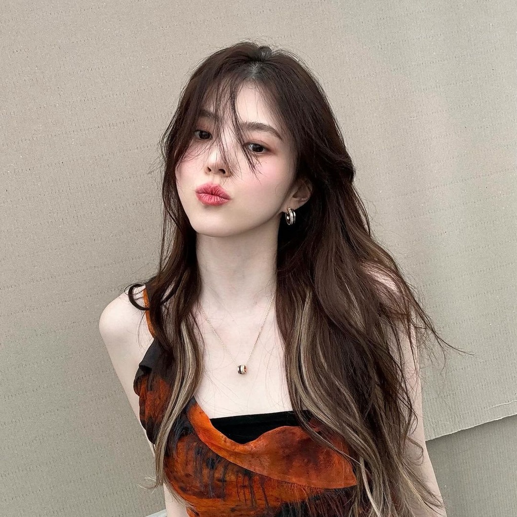 Vướng lùm xùm tình ái, sự nghiệp thời trang của Han So Hee có bị lung lay? - 1 Vướng lùm xùm tình ái, sự nghiệp thời trang của Han So Hee có bị lung lay? - 1