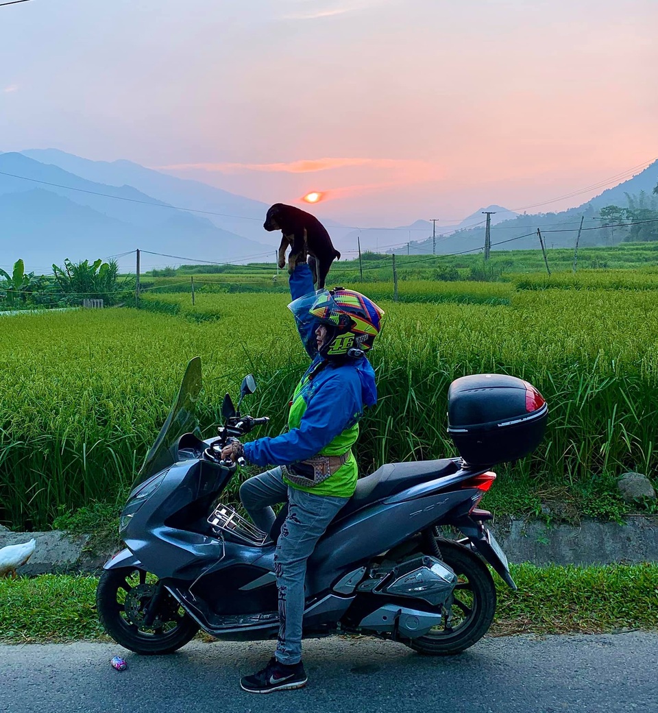 Nữ phượt thủ U60 đặt chân 62 tỉnh thành, leo 26km núi đầy ngoạn mục - 7 Nữ phượt thủ U60 đặt chân 62 tỉnh thành, leo 26km núi đầy ngoạn mục - 7